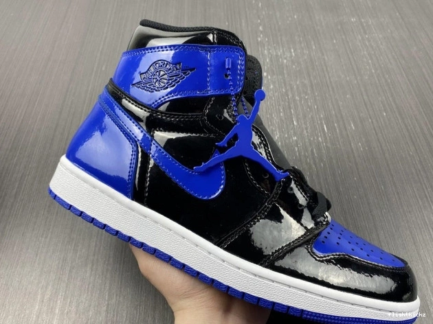 1 Jordan High OG Retro 555088-404 0719